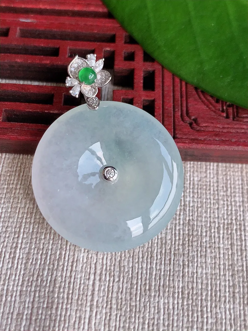 天然A货翡翠18K金伴平安扣吊坠尺寸38×28.5×5.5m量10.90g 0719