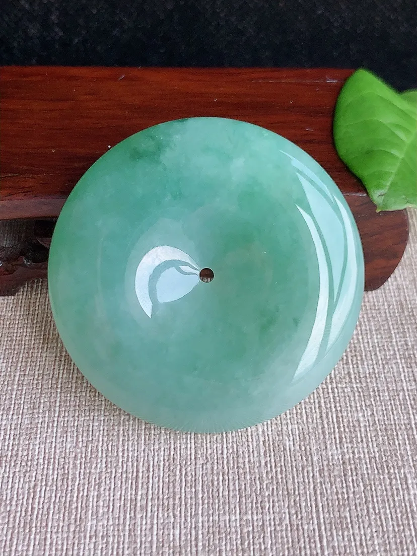 天然A货翡翠飘花大平安扣吊坠尺寸51.8×10.5m量60.66g 0719