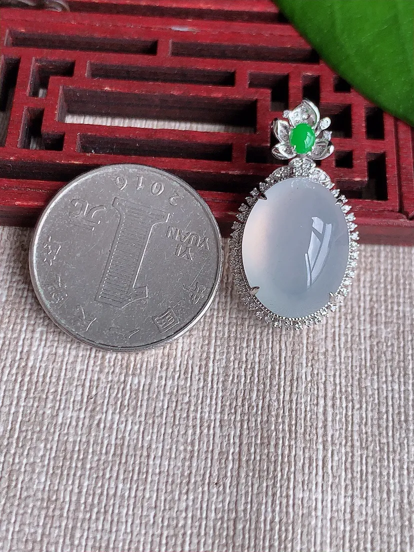 天然A货翡翠18K金伴白月光蛋面吊坠尺寸29×16.3×11裸石17×13m量5.60g 0719