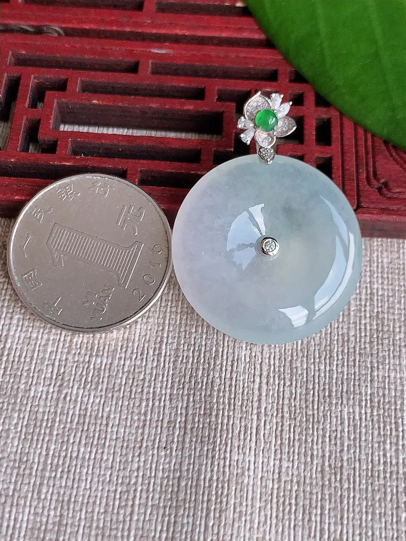 天然A货翡翠18K金伴平安扣吊坠尺寸38×28.5×5.5m量10.90g 0719