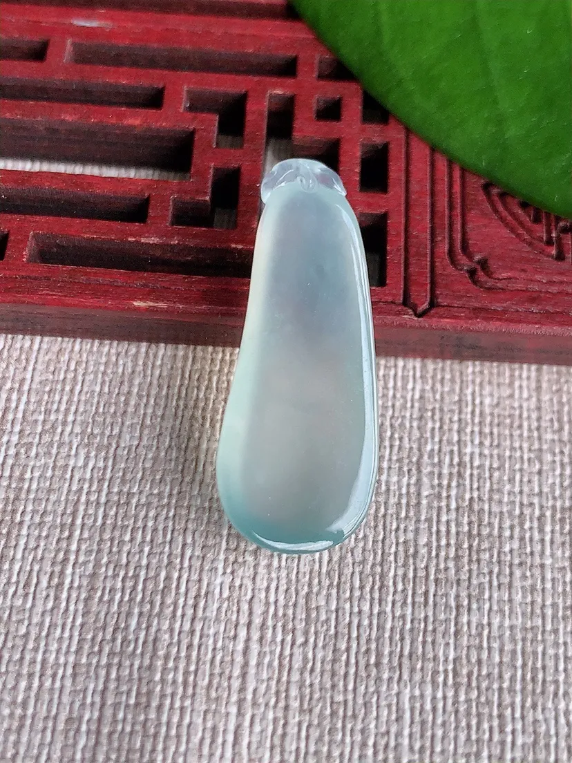 天然A货翡翠晴水福瓜吊坠尺寸31.4×12.4×5.4m量4.66g 0719