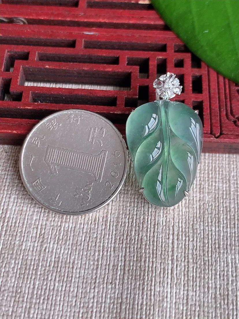 天然A货翡翠18K金伴晴水叶子金枝玉叶吊坠尺寸31×24×17.4×6.7m量4.03g 0719