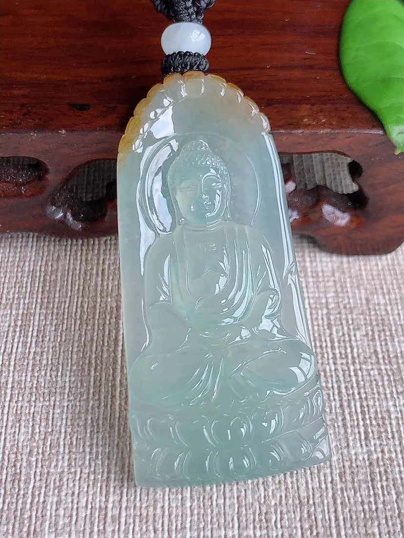 天然A货翡翠飘黄翡大日如来吊坠尺寸53×24.6×5.5m量20.75g 0719