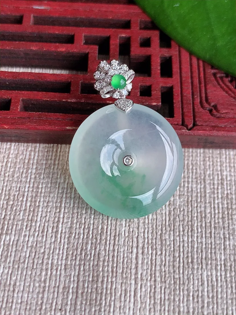天然A货翡翠18K金伴飘花平安扣吊坠尺寸29.7×21.6×4.6m量5.53g 0719