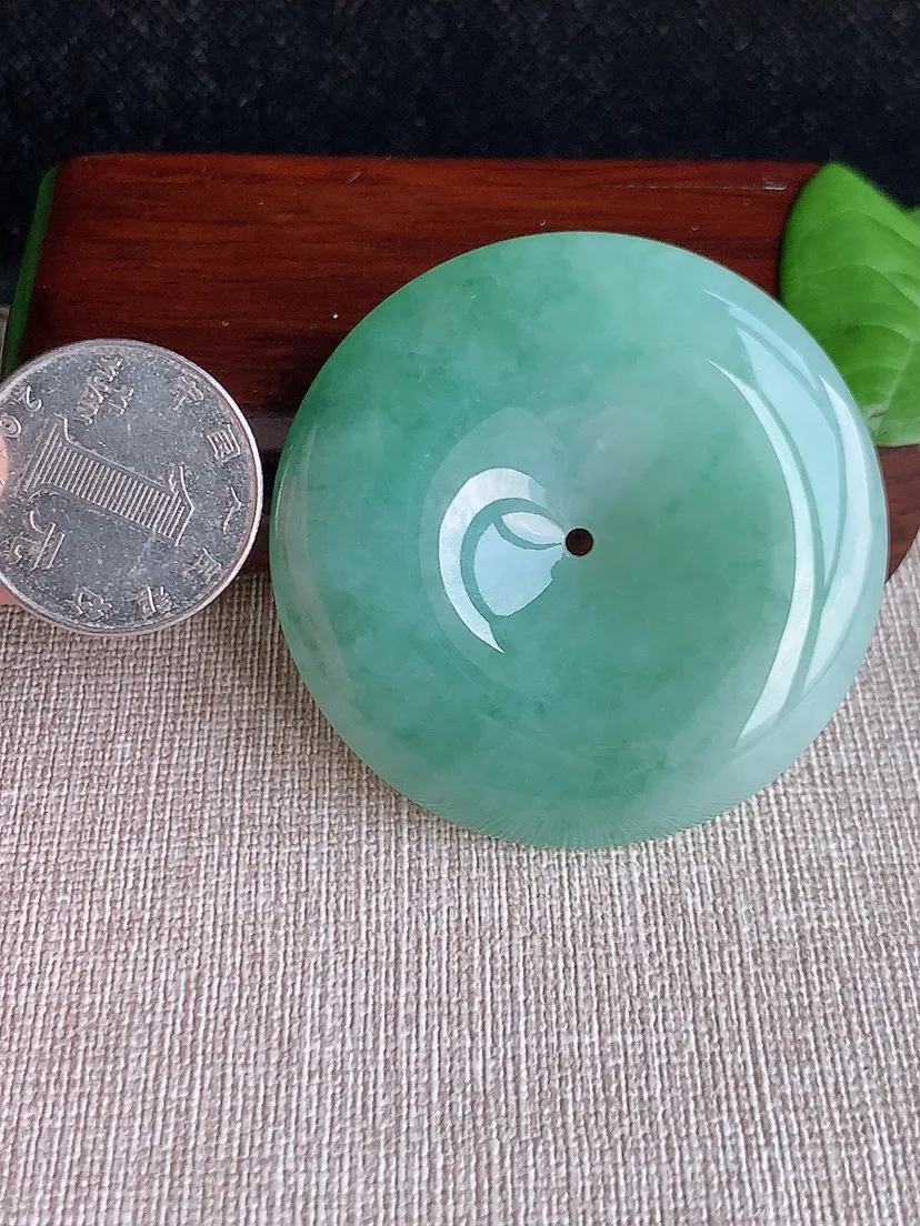 天然A货翡翠飘花大平安扣吊坠尺寸51.8×10.5m量60.66g 0719