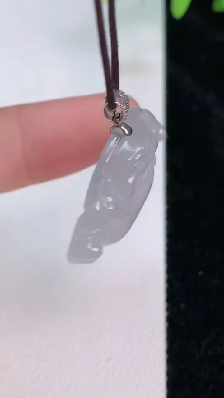 天然A货翡翠种佛公吊坠，尺寸23.4-28.6-6，重量:6.21g
7月20日