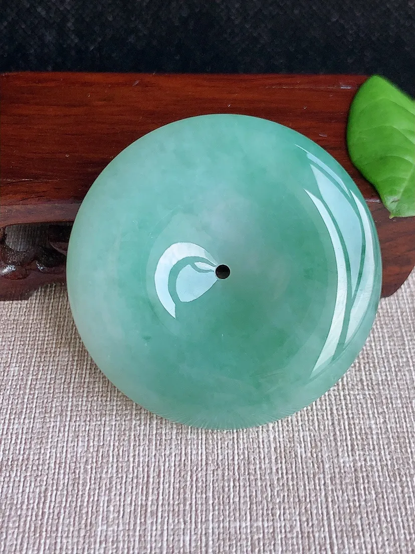 天然A货翡翠飘花大平安扣吊坠尺寸51.8×10.5m量60.66g 0719