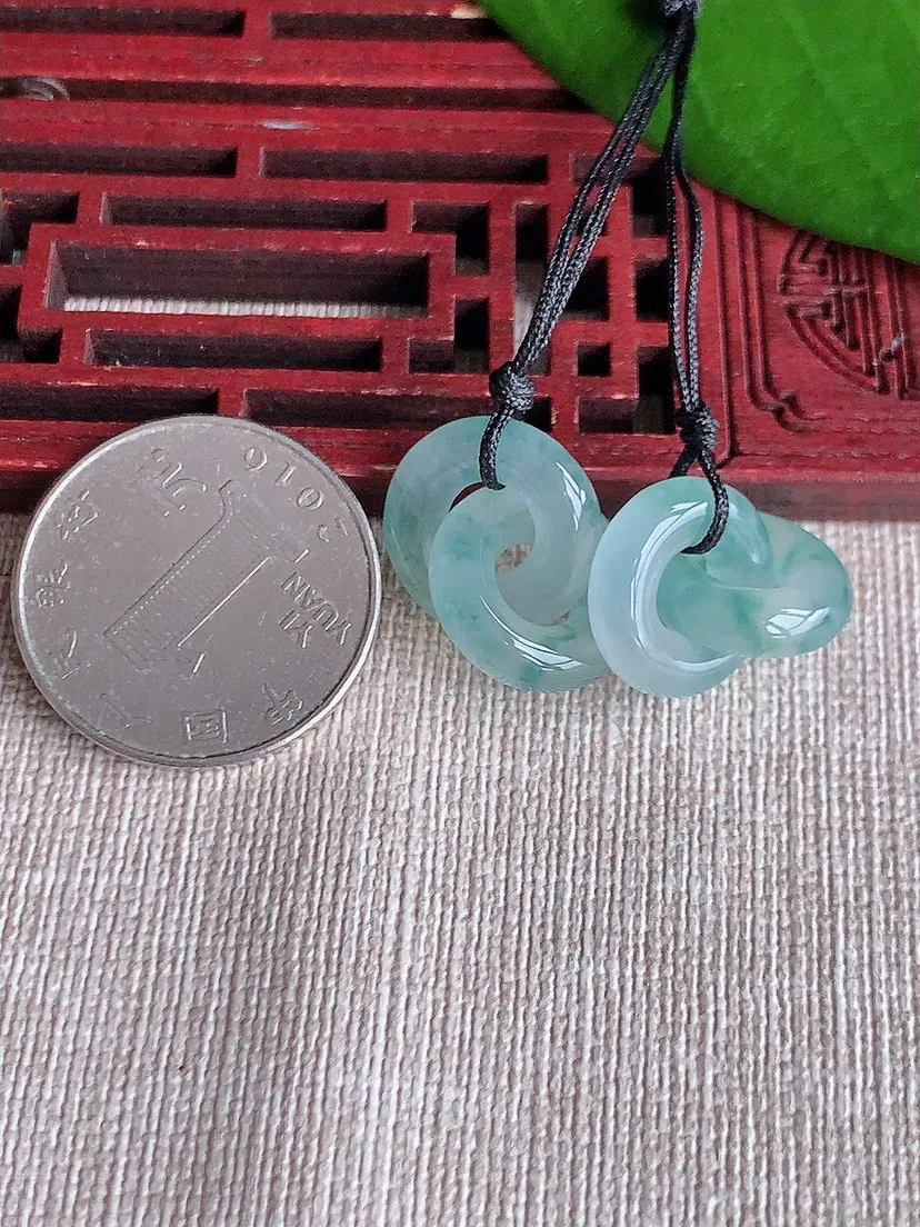 天然A货翡翠飘花平安环吊坠一对尺寸14.4×4m量7.72g 0720
