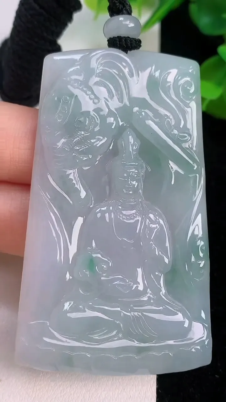 天然A货翡翠普贤菩萨吊坠，尺寸65-38.3-5.3，重量:37.50g
7月21日