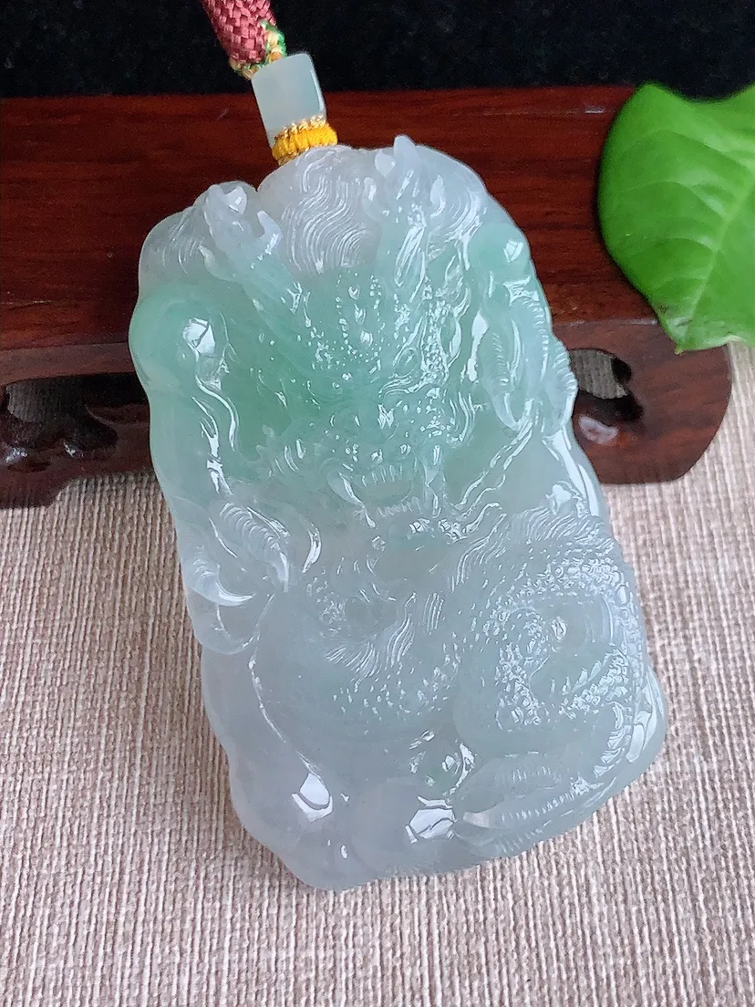 天然A货翡翠晴水龙牌吊坠尺寸68.7×41.2×10.8m量74.50g 0720