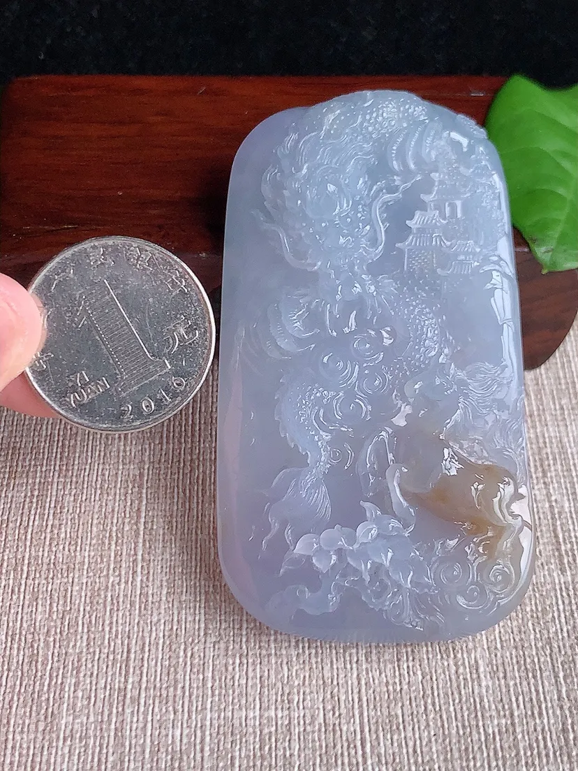 天然A货翡翠紫罗兰飘黄翡龙马精神吊坠尺寸70.6×37.7×10m量57.39g 0720