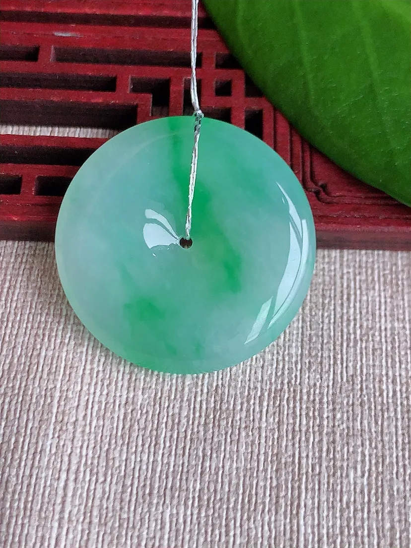 天然A货翡翠飘绿平安扣吊坠尺寸33×5.3m量14.09g 0720