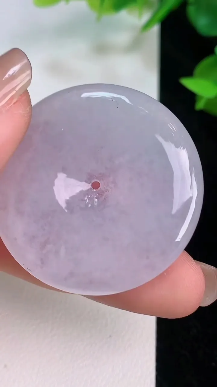 天然A货翡翠紫罗兰平安扣吊坠，尺寸38-5.6，重量:18.06g
7月21日
