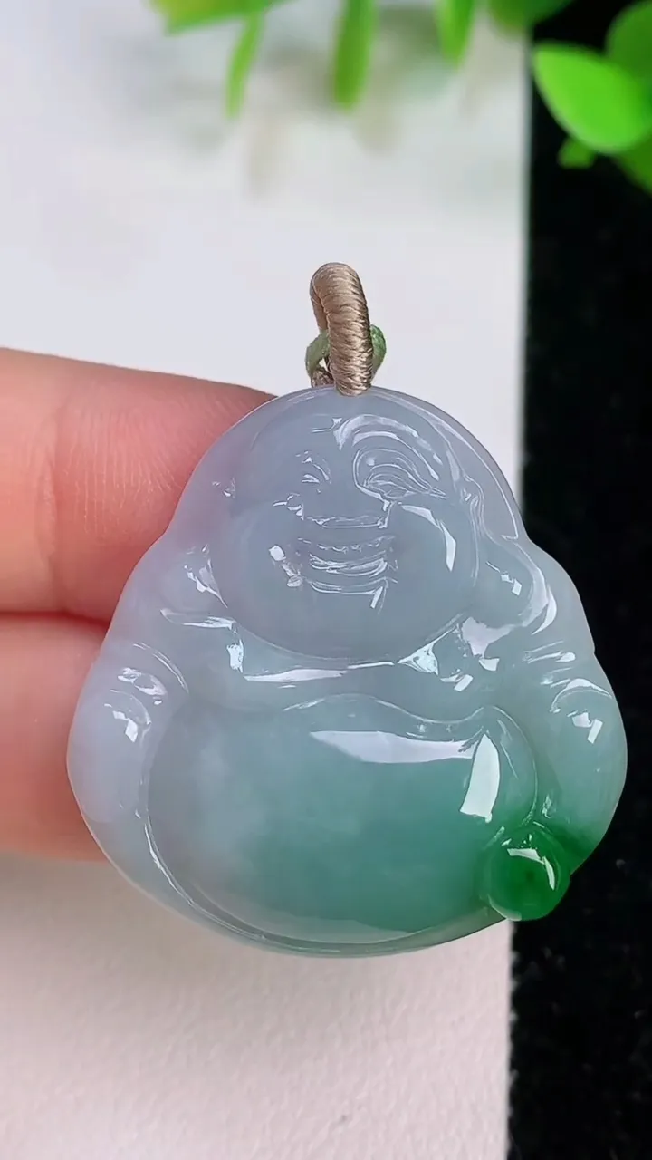 天然A货翡翠佛公吊坠，尺寸31.8-30.8-5，重量:8.33g
7月21日