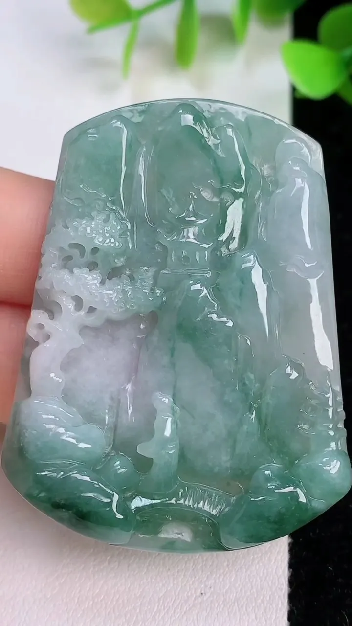 天然A货翡翠山水牌吊坠，尺寸 52.8-40-6.5，重:23.16g
7月21日