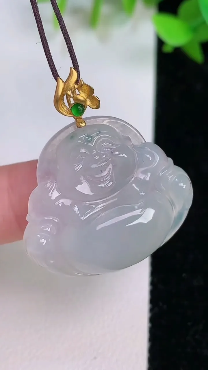 天然A货翡翠18k金飘花佛公吊坠，尺寸27.3-29.5-5.8，重量:7.45g
7月22日
