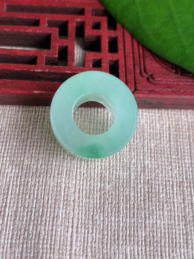 天然A货翡翠飘绿路路通吊坠尺寸19.3×10.3×4.7m量8.60g 0720