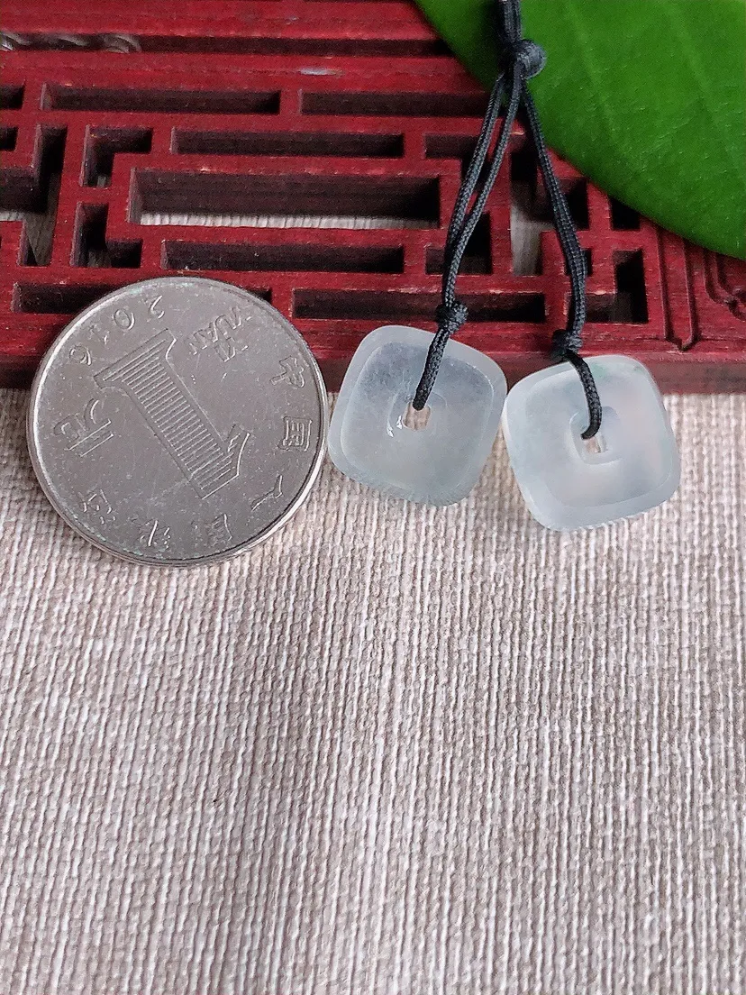 天然A货翡翠白月光平安环吊坠一对尺寸13×12.6×5m量5.63g 0720