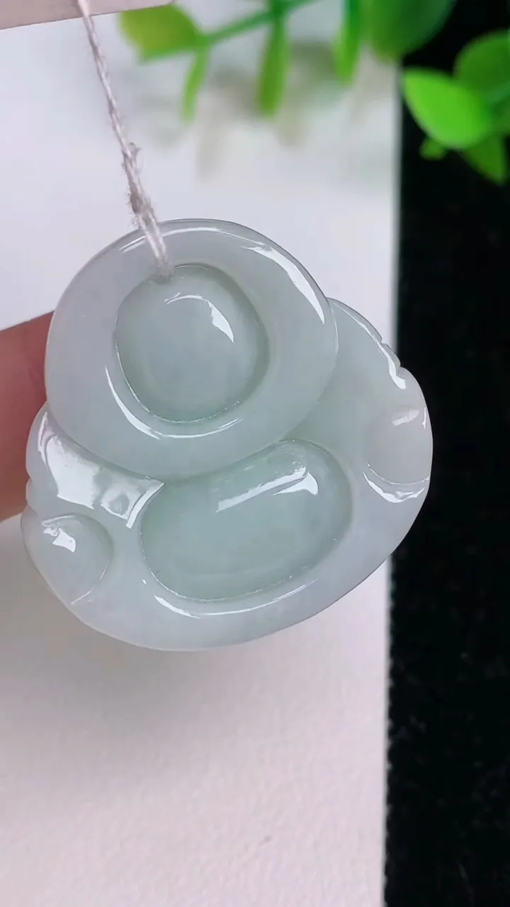天然A货翡翠佛公吊坠，尺寸30.6-30-11.6，重量:17.11g
7月22日