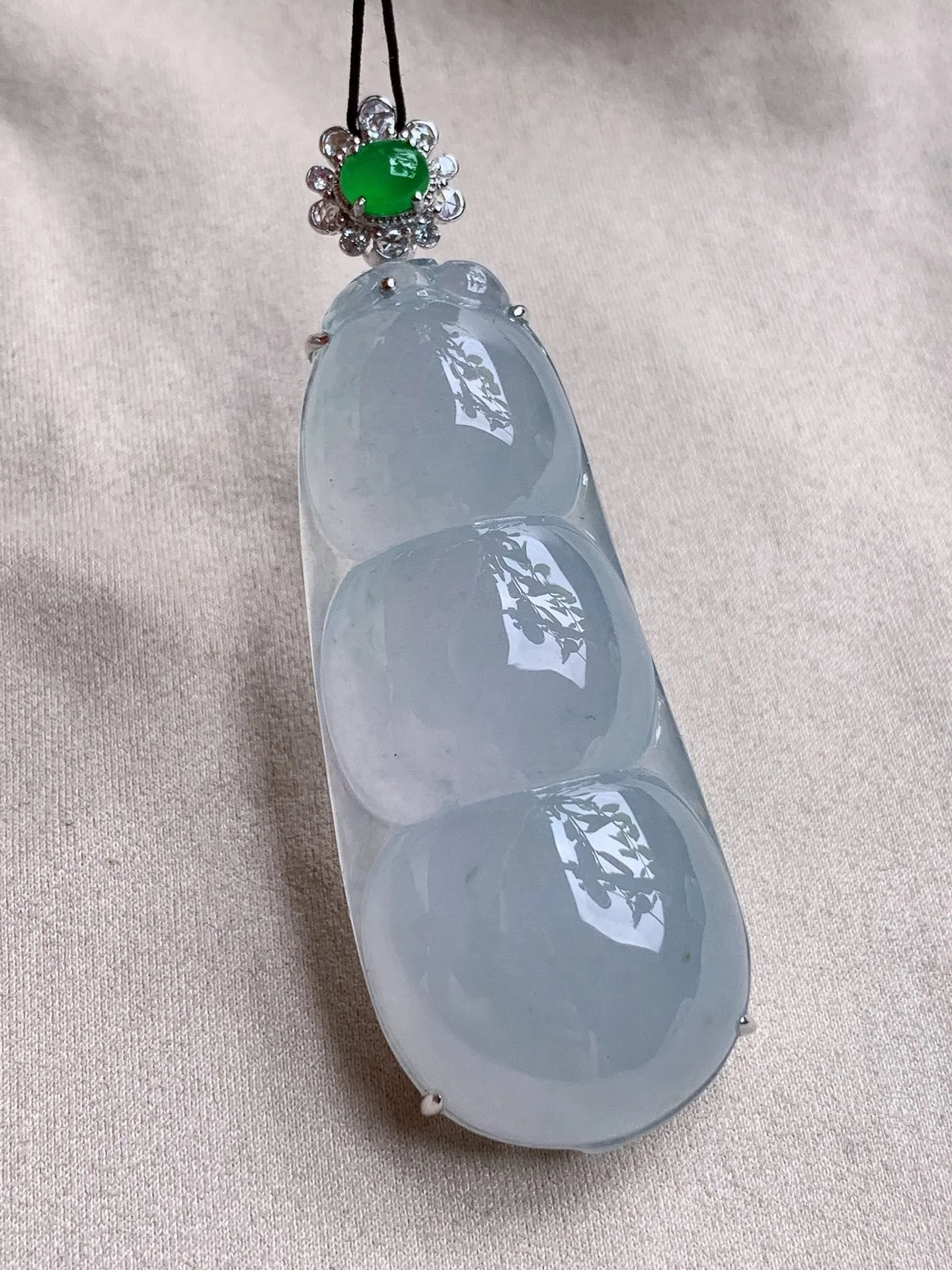 天然A货翡翠18K金伴大福豆平安豆四季豆吊坠尺寸63×52.3×21.3×13.4m量26.20g 