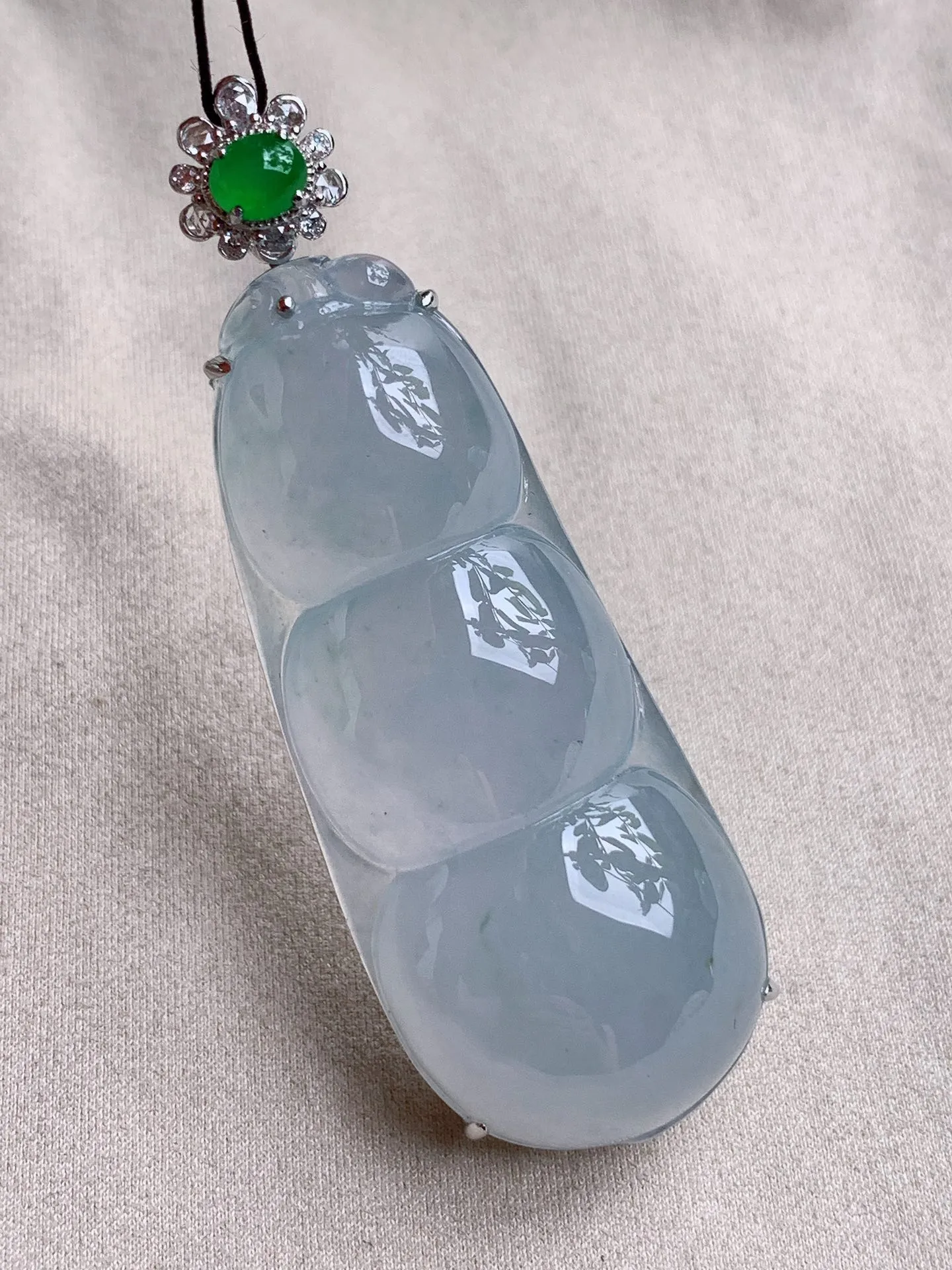 天然A货翡翠18K金伴大福豆平安豆四季豆吊坠尺寸63×52.3×21.3×13.4m量26.20g 0722
