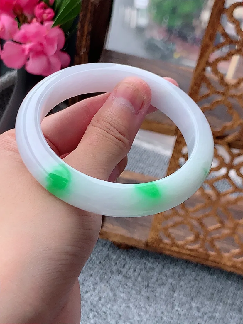 天然A货翡翠白底青飘阳绿正装正圈手镯58-59圈口 尺寸58.8×12.3×8.5mm 重量63.29g 0722
