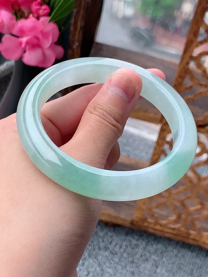天然A货翡翠晴绿正装正圈手镯59-60大圈口尺寸59×11.7×9.2mm 重量64.27g 0722
