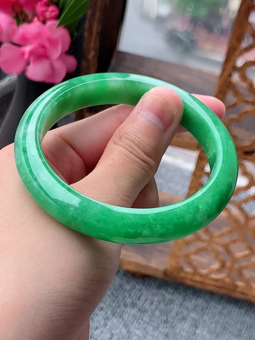 天然A货翡翠满绿正装正圈手镯57-58圈口尺寸57.2×11×8.2mm 重量53.55g 0722