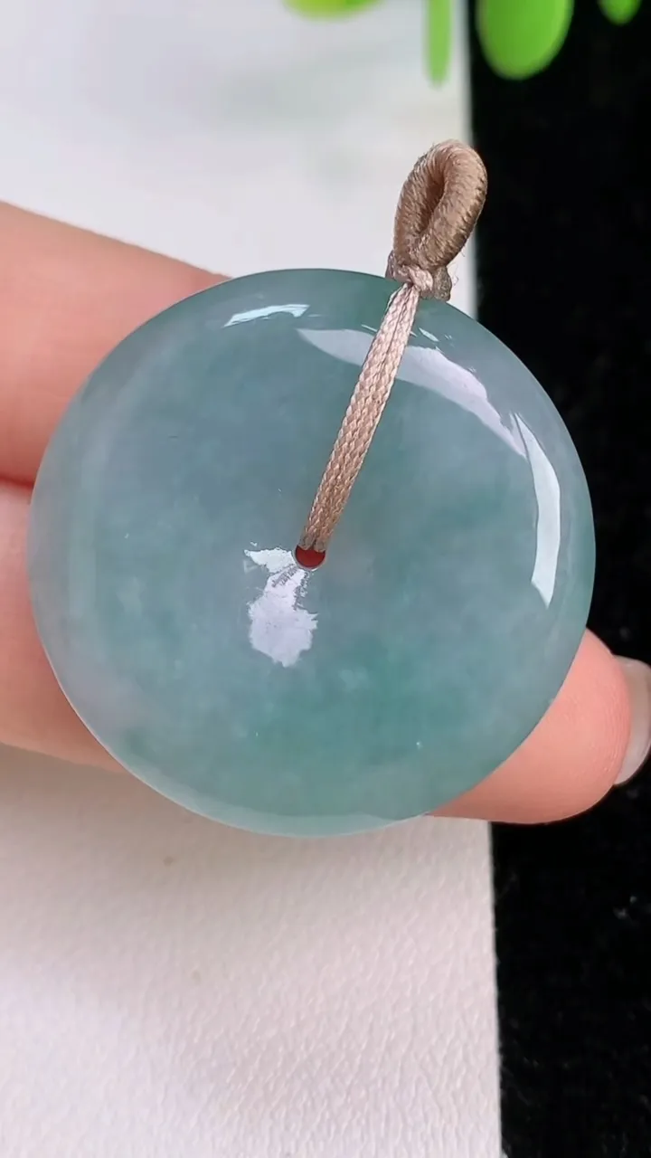 天然A货翡翠紫罗兰平安扣吊坠，尺寸30.6-5.7，重量:11.81g
7月24日