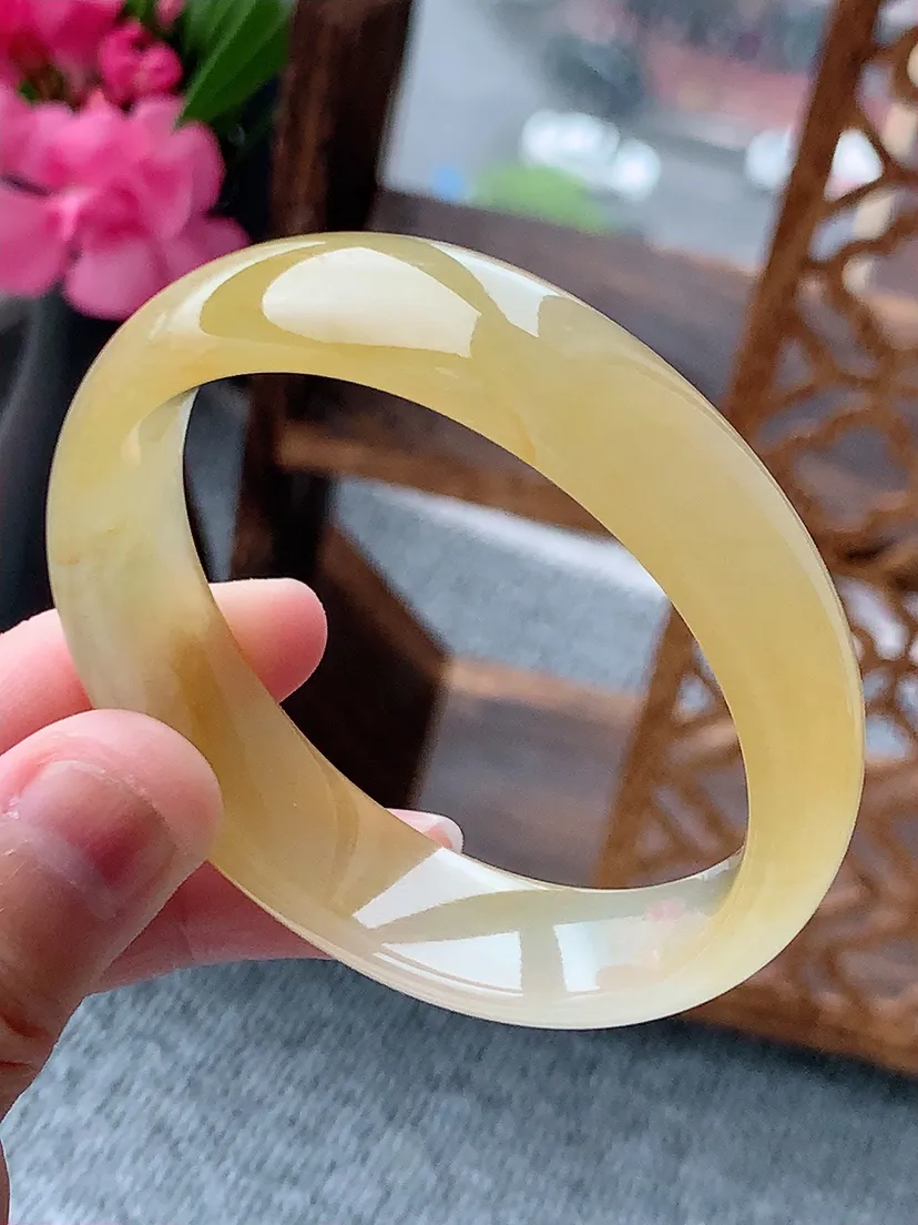 天然A货翡翠黄翡贵妃手镯52-53小圈口尺寸52×47×14.8×6.7mm 重量45.33g 07