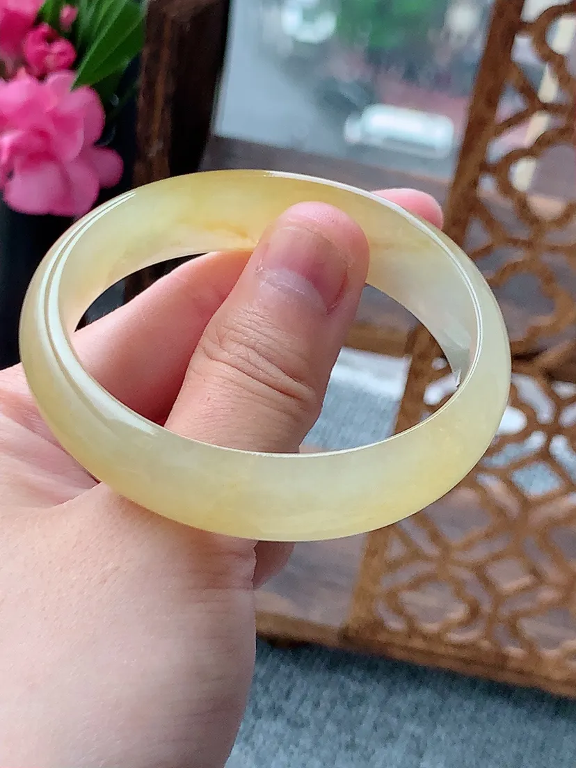 天然A货翡翠黄翡贵妃手镯52-53小圈口尺寸52×47×14.8×6.7mm 重量45.33g 0722