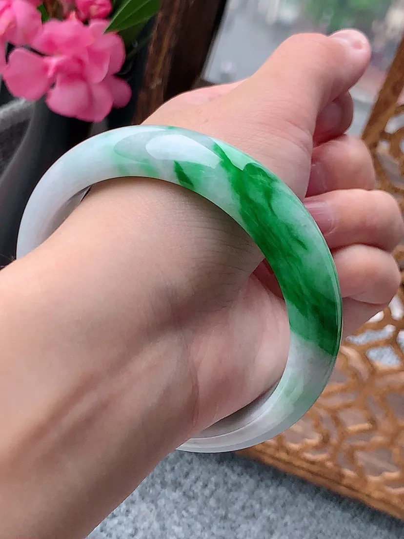 天然A货翡翠飘阳绿宽边正装正圈手镯59-60大圈口尺寸59×15.2×8.2mm 重量71.95g 0722
