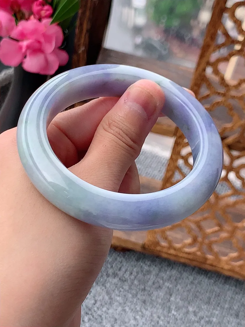 天然A货翡翠紫罗兰飘花厚装正装正圈手镯57-58圈口 尺寸57.6×12.2×9.9mm 重量77.33g 0722