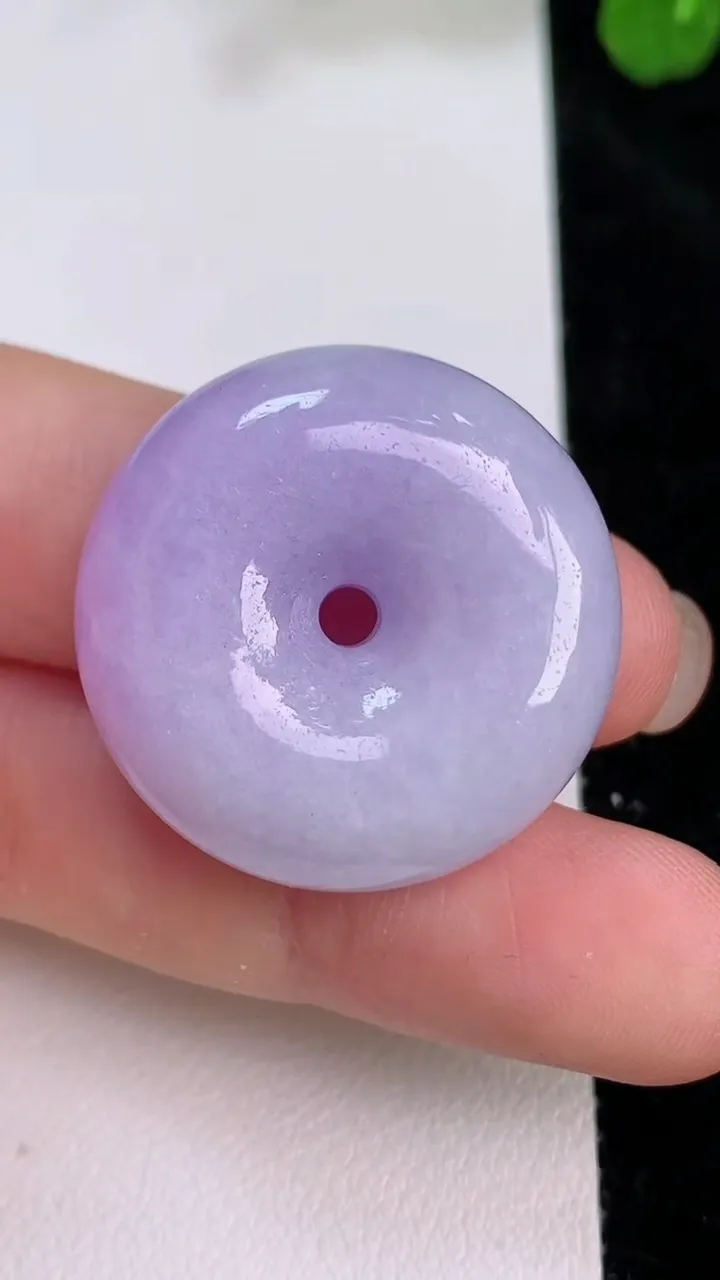 天然A货翡翠紫罗兰平安扣吊坠，尺寸27.6-10，重量:16.37g
7月26日