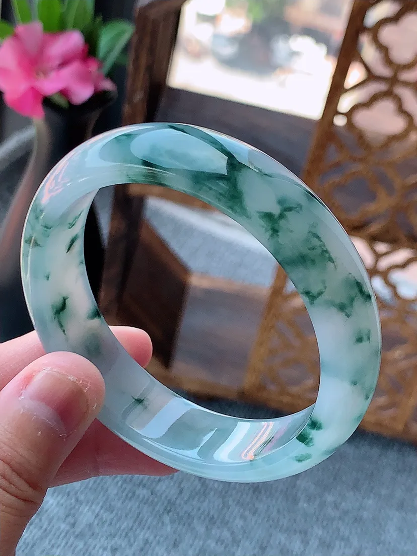 天然A货翡翠飘花正装正圈手镯56-57圈口尺寸56×15×7.2m量60.34g 0724