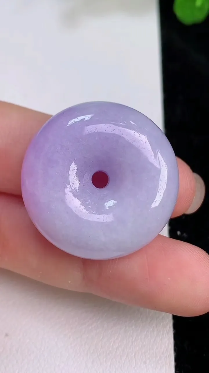 天然A货翡翠紫罗兰平安扣吊坠，尺寸27.6-10，重量:16.37g
7月26日