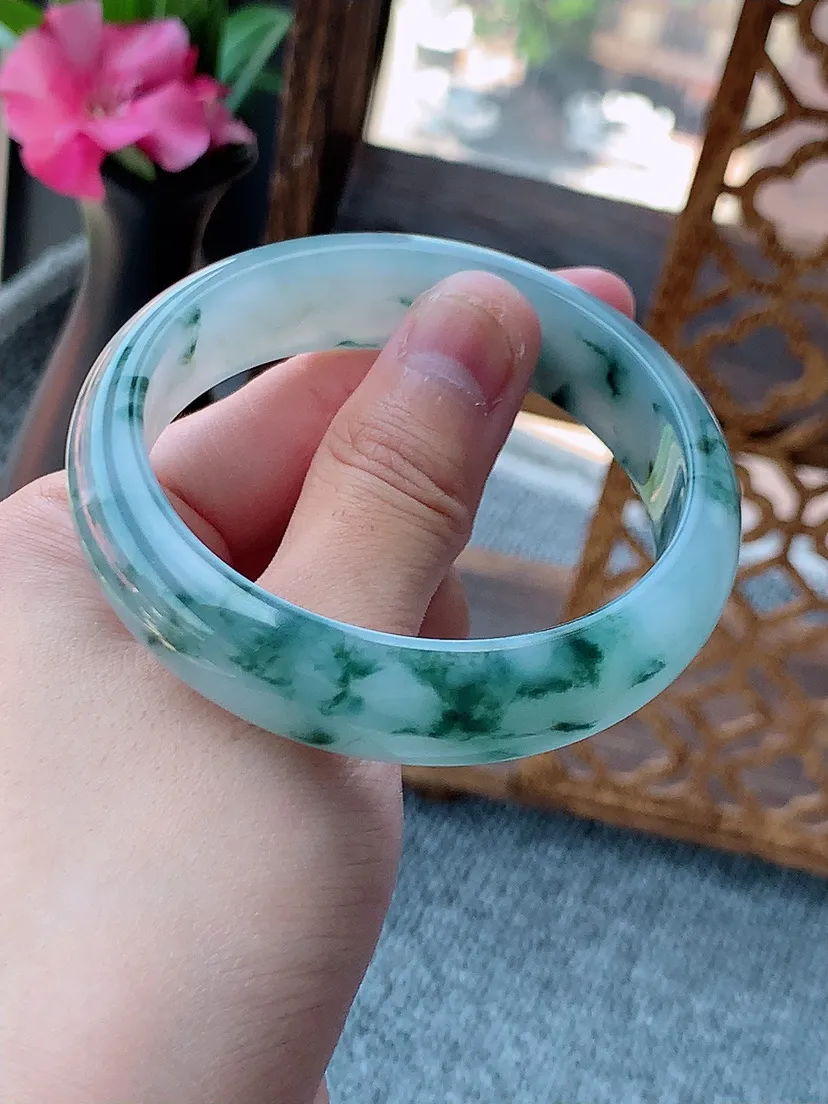 天然A货翡翠飘花正装正圈手镯56-57圈口尺寸56×15×7.2m量60.34g 0724