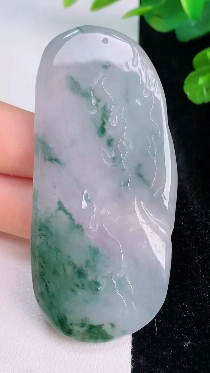天然A货翡翠飘花文殊菩萨吊坠，尺寸72-33-7.1，重:38.00g
7月27日