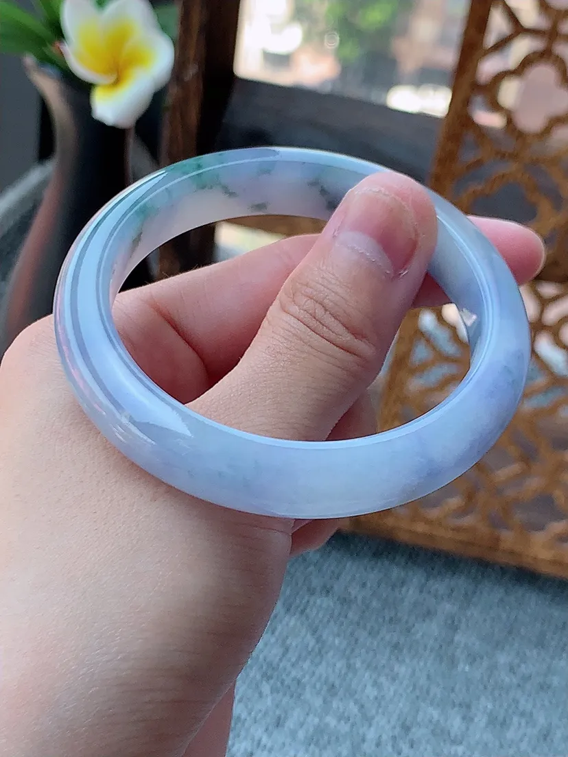天然A货翡翠紫罗兰飘花正装正圈手镯53-54圈口 尺寸53×11.3×7.8mm 重量46.88g 0726