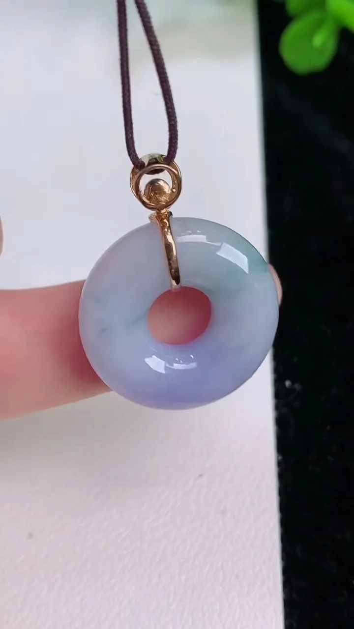 天然A货翡翠18k金紫罗兰飘花平安环吊坠，尺寸21-6，重量:5.62g
7月27日