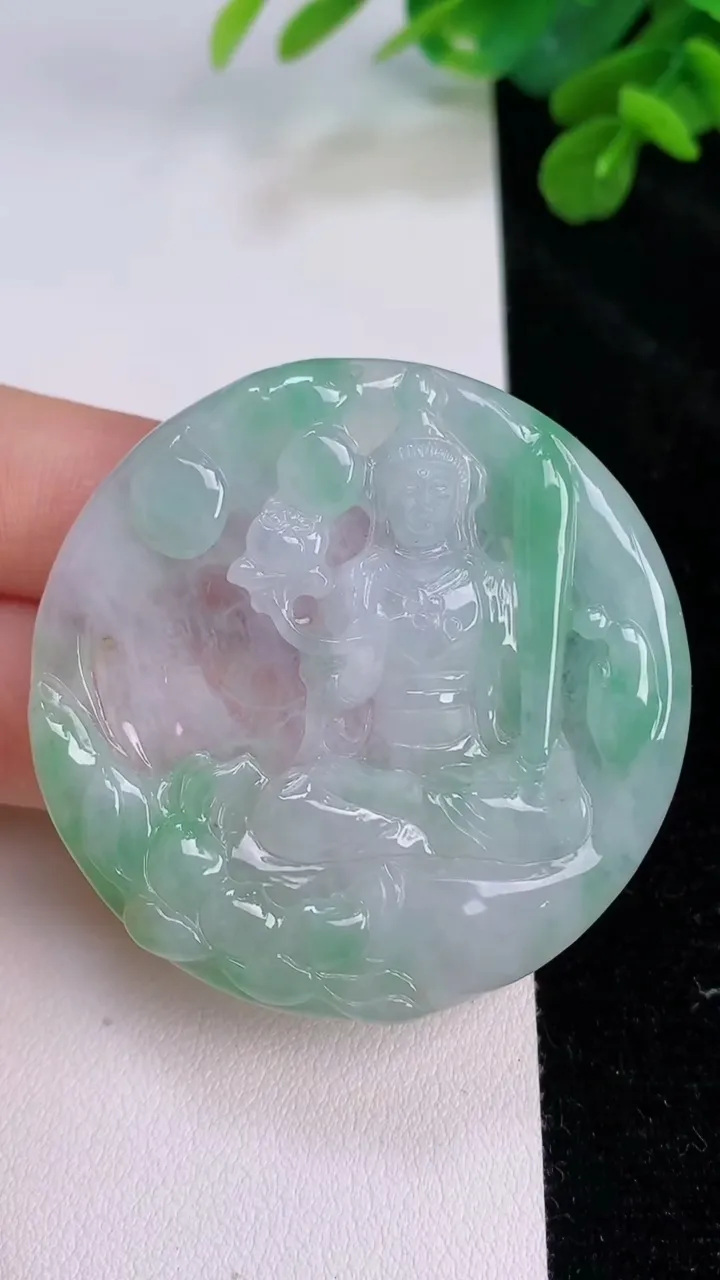 天然A货翡翠虚空藏观音菩萨吊坠，尺寸47-4.8，重量:20.15g
7月27日
