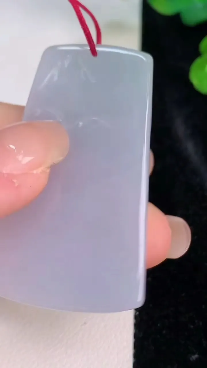 天然A货翡翠紫罗兰千手观音菩萨吊坠，尺寸49.3-28-7，重量:22.83g
7月27日