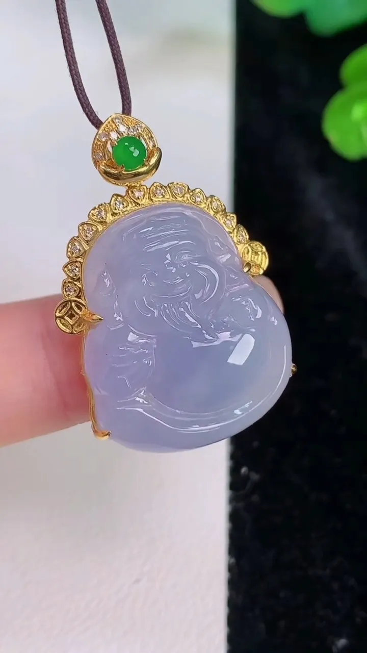 天然A货翡翠18k金紫罗兰财神爷吊坠，尺寸29.8-21-20.4-8.2，重量:5.29g
7月2