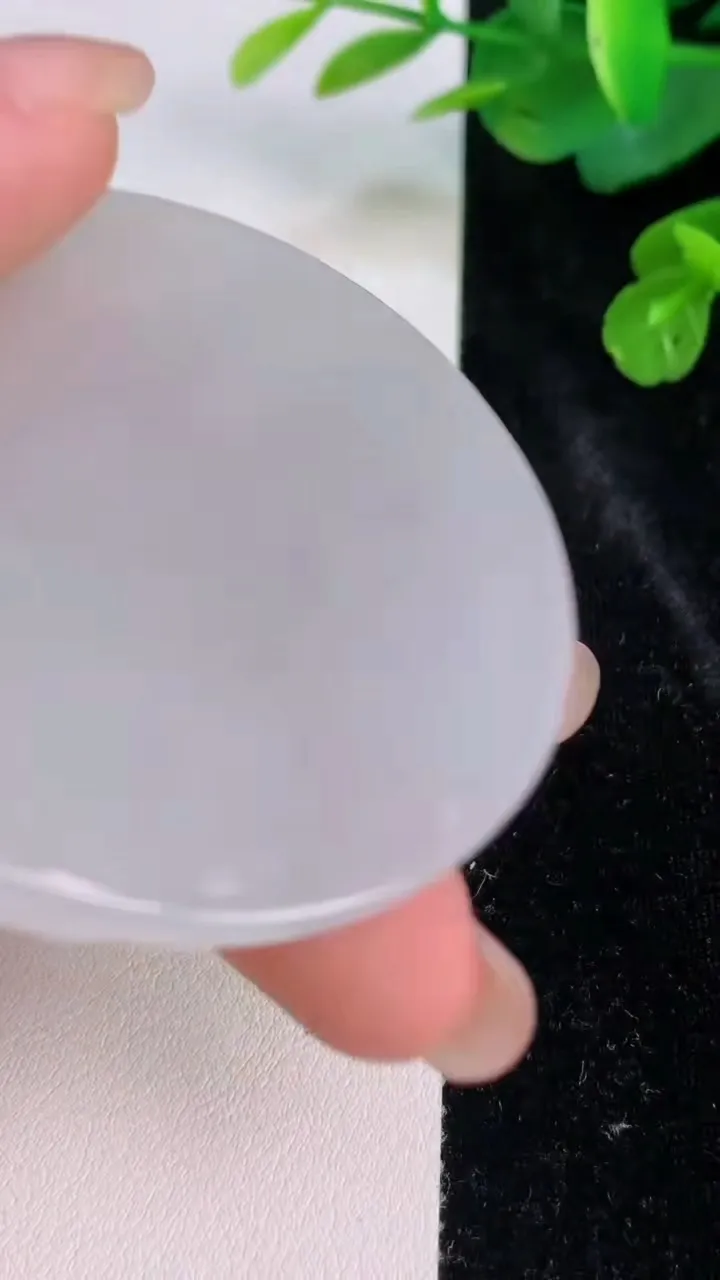 天然A货翡翠虚空藏菩萨吊坠，尺寸53.7-5.8，重量:33.40g
7月28日