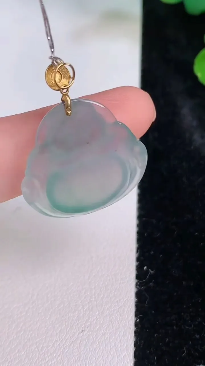 天然A货翡翠佛公吊坠，尺寸21.2-22.2-4，重量:3.46g
7月28日