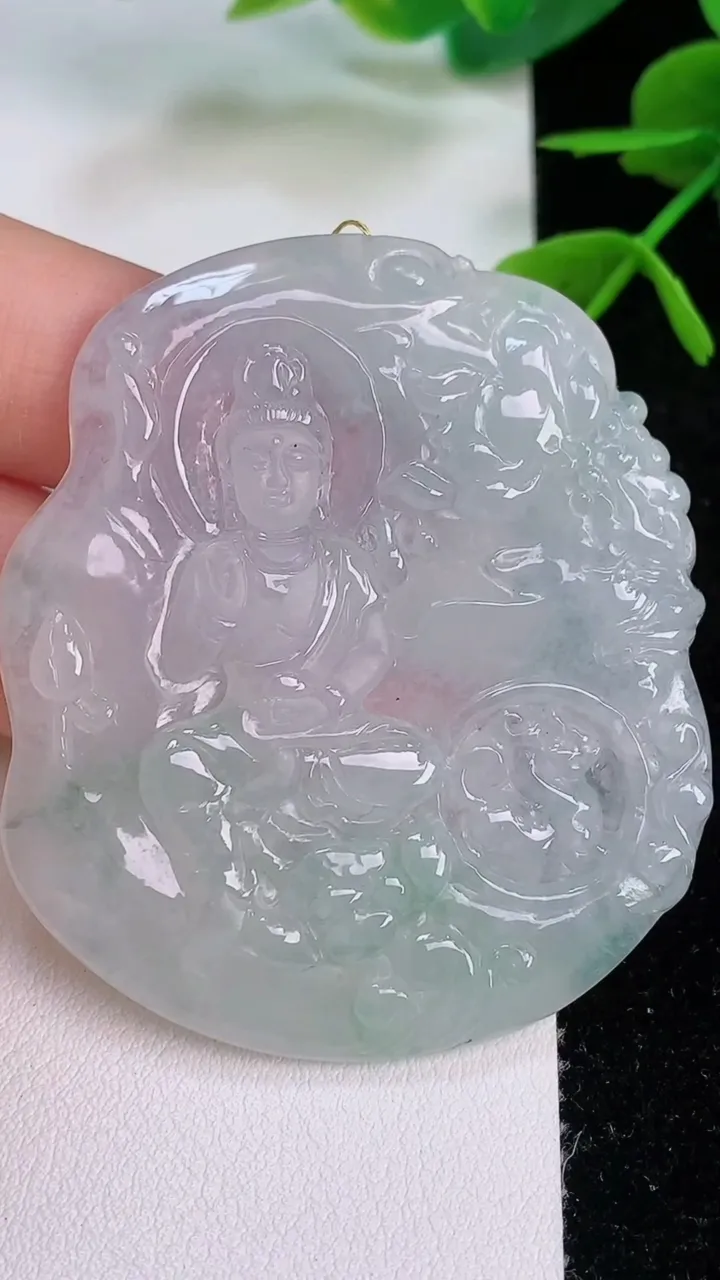 天然A货翡翠观音菩萨吊坠，尺寸53.2-45-5.6，重量:27.45g
7月28日