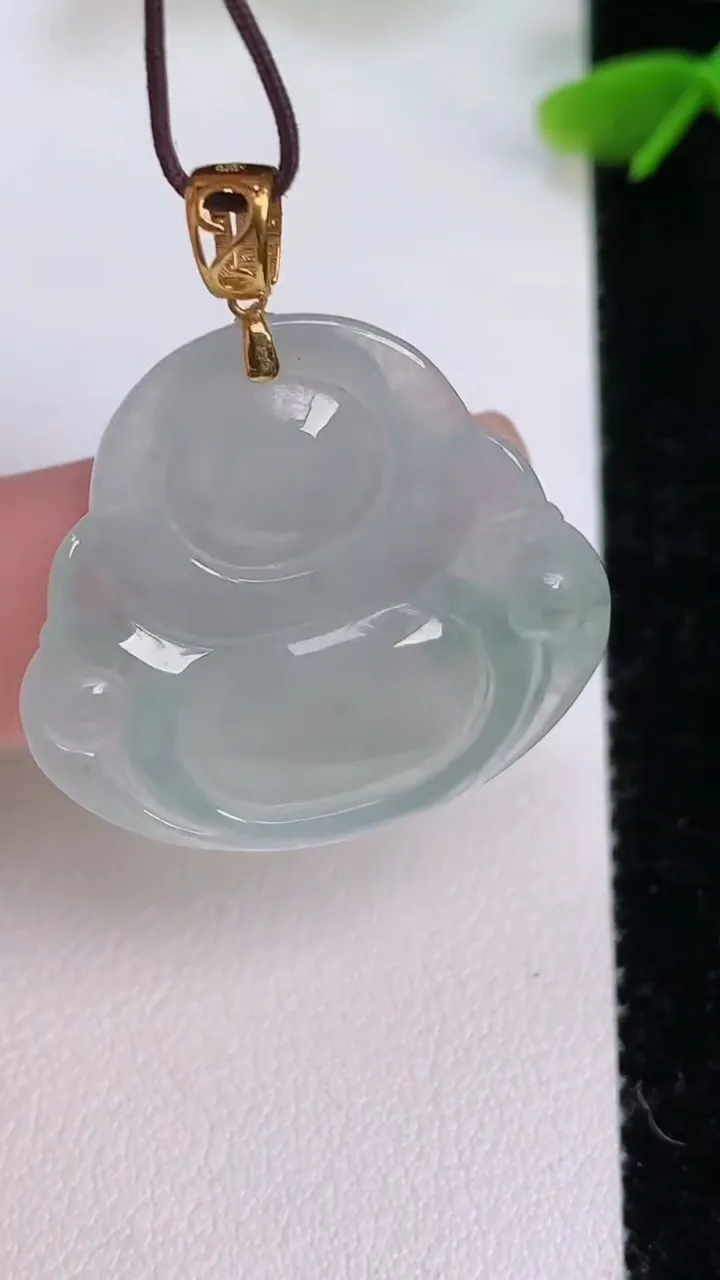 天然A货翡翠种飘花佛公吊坠，尺寸27.7-29-6，重量:6.94g
7月29日
