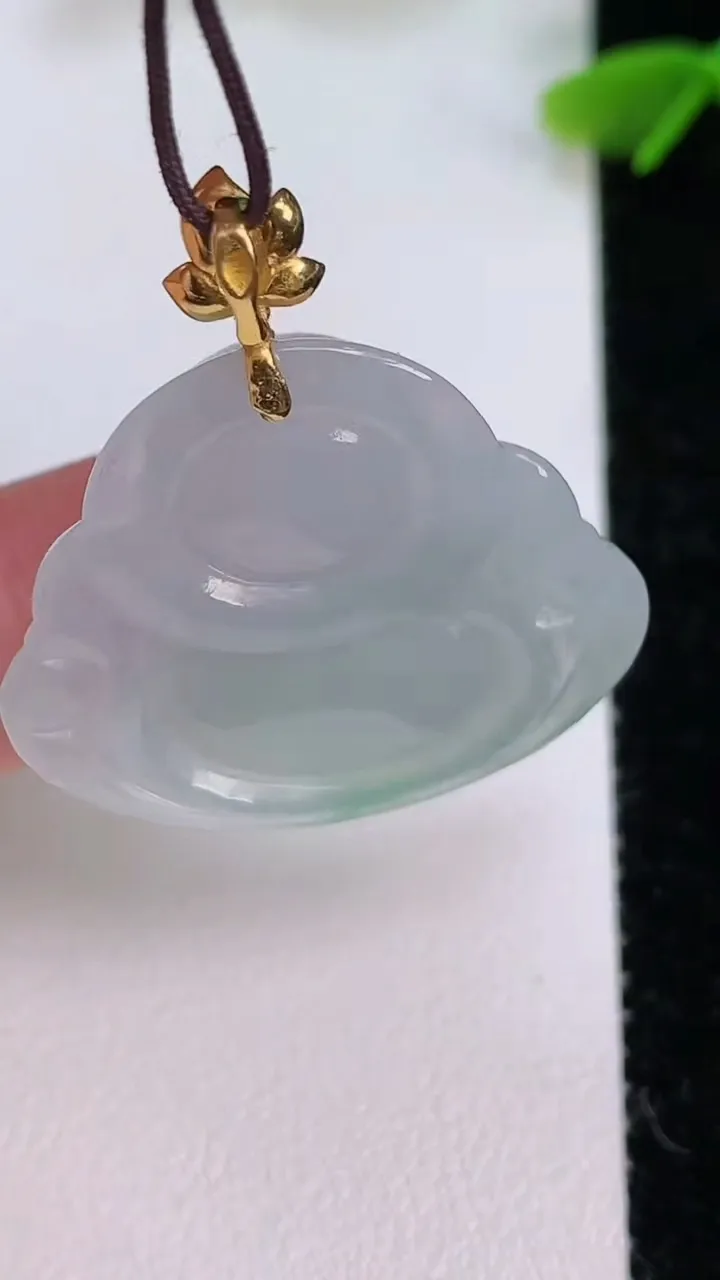天然A货翡翠佛公吊坠，尺寸27-29.8-5.7，重量:6.93g
7月29日