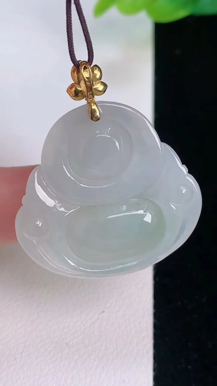 天然A货翡翠佛公吊坠，尺寸31-32.3-7.3，重量:11.34g
7月30日
