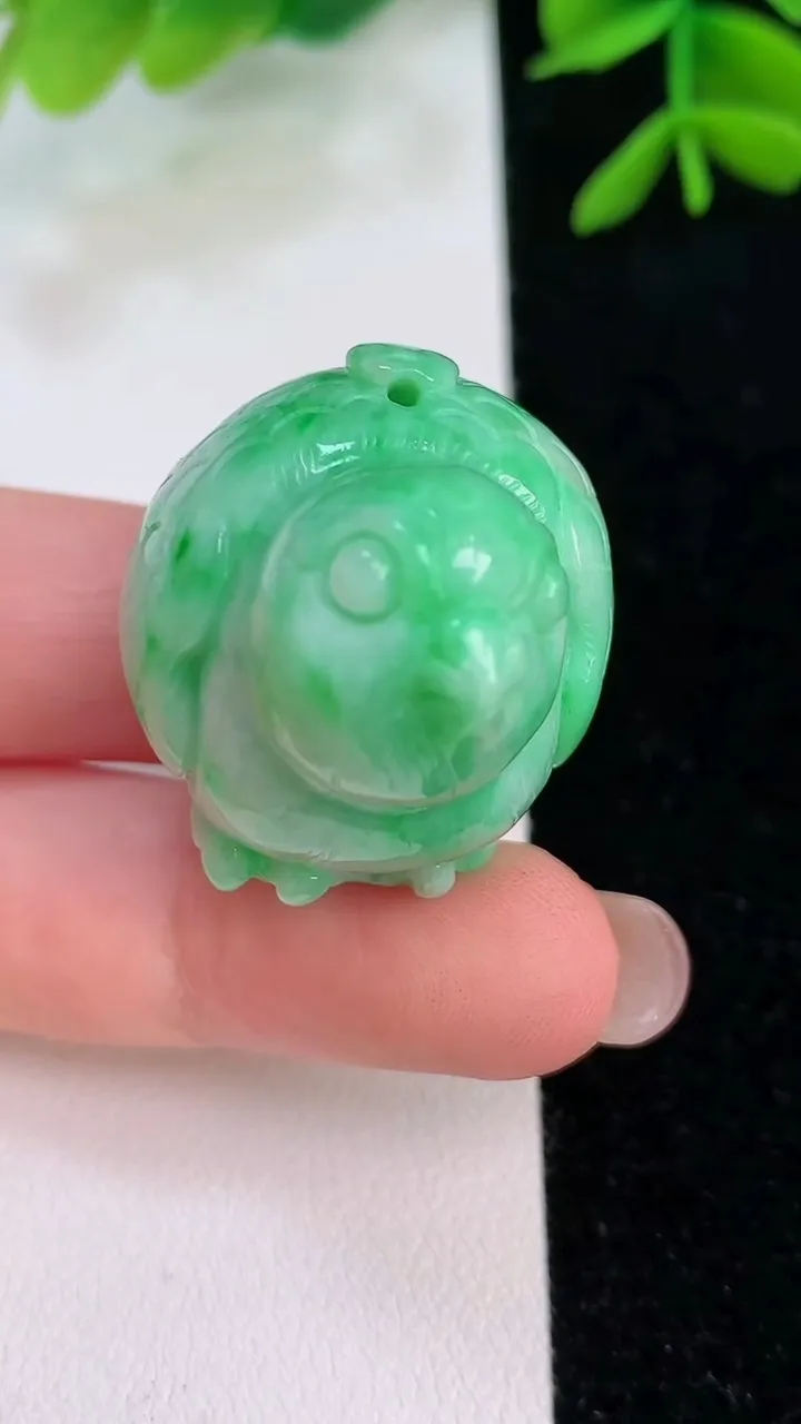天然A货翡翠小鸟吊坠，尺寸36-26-28，重:36.89g
7月31日